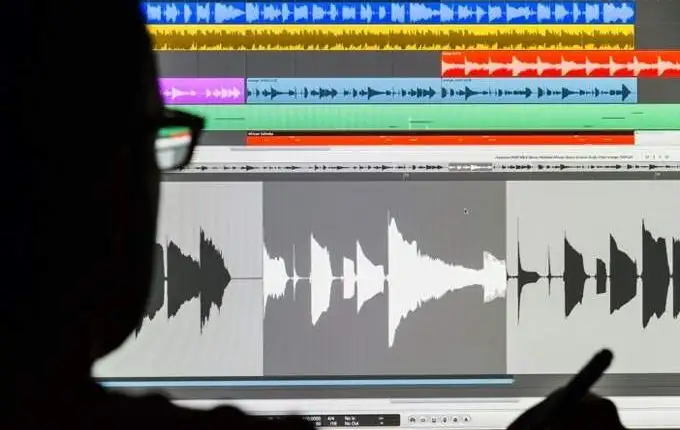 Cắt, chỉnh sửa hoặc phối lại nhạc và bài hát trực tuyến miễn phí

