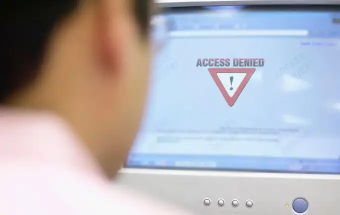 Chặn trang web khỏi bộ định tuyến của bạn hoặc sử dụng DNS
