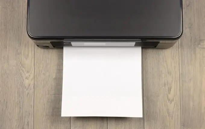 Tại sao máy in của tôi lại in được trang trống và cách khắc phục?
