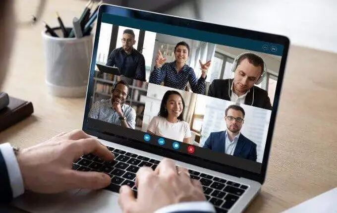 Cách thực hiện cuộc gọi hội nghị trên PC hoặc điện thoại di động
