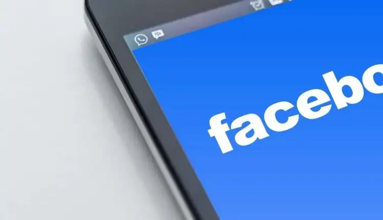Facebook Touch là gì và có đáng sử dụng không?
